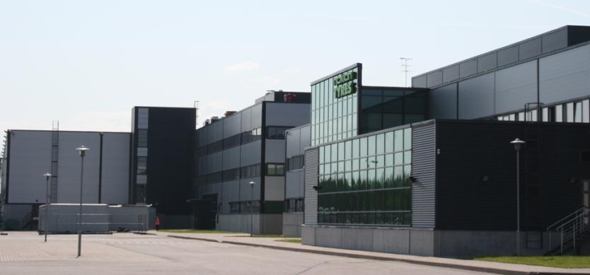 RUSSIA Nokian Tyres is the strongest player in Russia Nokian Tyres market position in Russia Only global tyre company with a state-of-the-art and efficient factory in Russia - Close access to markets
