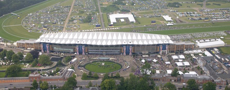 FACILITIES Covering an area of 179 acres Ascot has two tracks, Flat and Jump (for Steeple Chases and Hurdles), staging racing throughout the year.