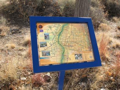 The trail head can be as simple as a sign identifying the trail by name or more informative by including additional information, such as, the City s Bike Map, or a map emphasizing the trail and