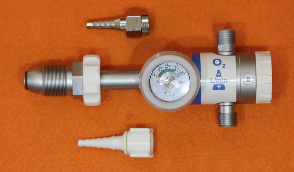 Output Flow: 0-80 litre /min at 20 bar Cylinder pressure Outlet 2: (Patient) Output Flow: 0-30 litre /min Outlet