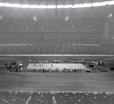 Lewis was convinced that a game between the two schools in the Astrodome would attract the largest audience ever to watch a college basketball game.