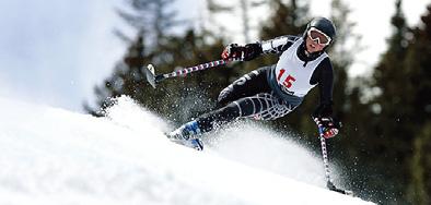 Para Alpine Skiing Jeongseon Alpine Centre About the Sport Events Calendar Disciplines March Event Men s/ladies Downhill Para alpine skiing is said to have begun during World War II, where amputees