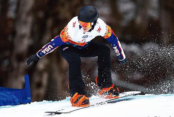 Para Snowboard Jeongseon Alpine Centre About the Sport Events Calendar Disciplines March Event Snowboard Cross (SBX) 12 10:30 am & Snowboard Cross 16 10:30 am & Banked Slalom Snowboard cross is a