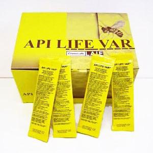 Essential Oils Treatments API LIFE VAR APIGUARD What is the main essential oil ingredient of both products?