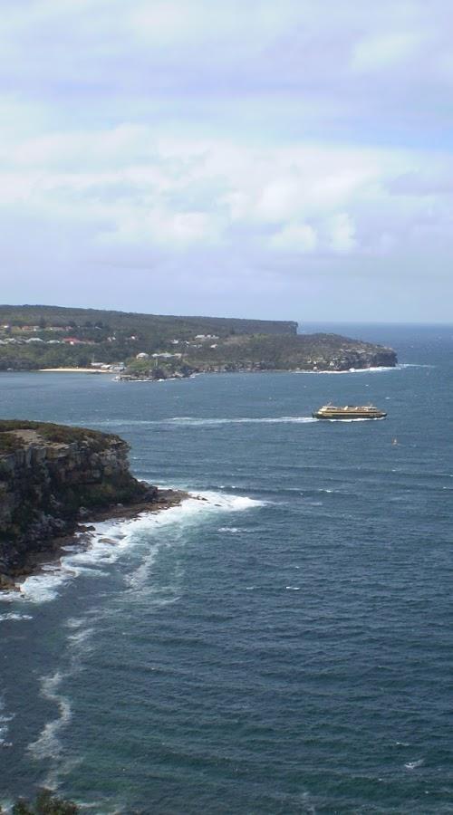 Spit Bridge to Manly (Manly Scenic Walkway) 3 hrs 45 mins 9.1 km One way Moderate track 349m The Spit to Manly walk is a classic bushwalk on Sydney's Northern Beaches.