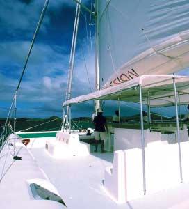 These catamarans are commonly used by large hotels, holiday clubs and tour operators. Specifications LOA Beam 23.