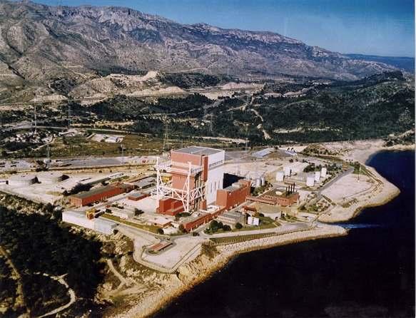 Decommissioning activities in Spain: VANDELLOS I NPP 1998 2003 63 MONTHS, 96 M, 400 Workers (peak moments)