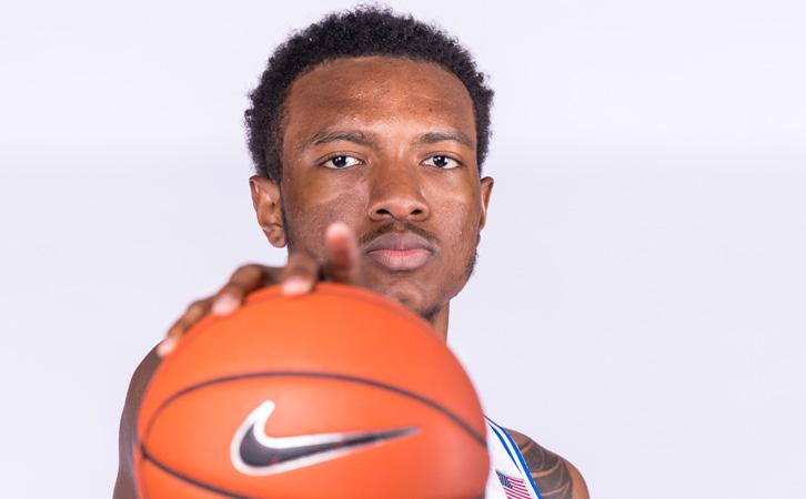34 WENDELL CARTER, JR. Fr. Forward 6-10 259 Wen-DELL Atlanta, Ga. Pace Academy» CAREER HIGHS» PRODUCTION TRACKER Points 20 vs. Southern 11/17/17 Rebounds 12 2x, last at Indiana 11/29/17 Assists 4 vs.