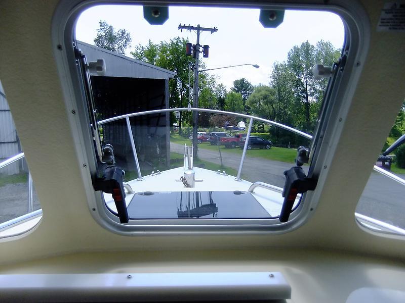 Helm Companion Seat Port