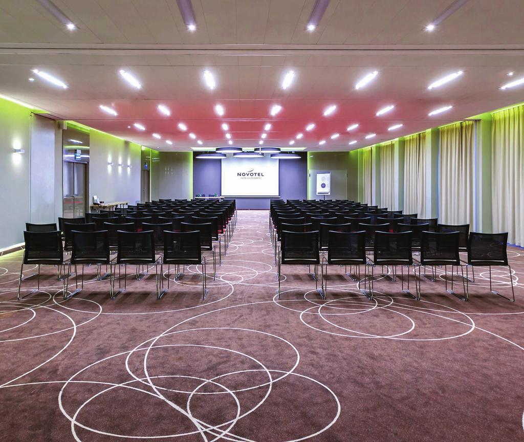 Novotel Kraków City West has 378 square meters of conference area with capacity for up to 350 people.
