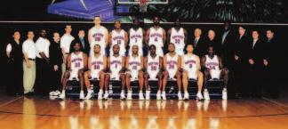 2000-01 IN REVIEW '04 2000-01 Toronto Raptors. Front Row (L-R): Antonio Davis, Dell Curry, Chris Childs, Vince Carter, Alvin Williams, Morris Peterson, Tracy Murray, Charles Oakley.