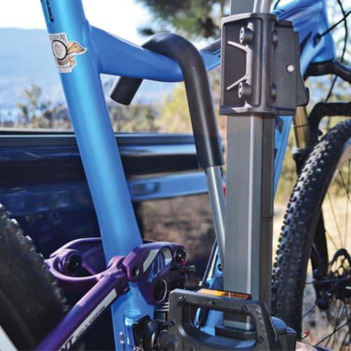 No need to constantly remove your rack because the user-friendly cam lever allows you to fold the rack up against the vehicle for compact convenience.