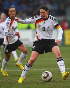 2006 Germany s domination is summed up as Frankfurt win the UEFA Women s Cup against holders 1. FFC Turbine Potsdam in the only one-country final to date.