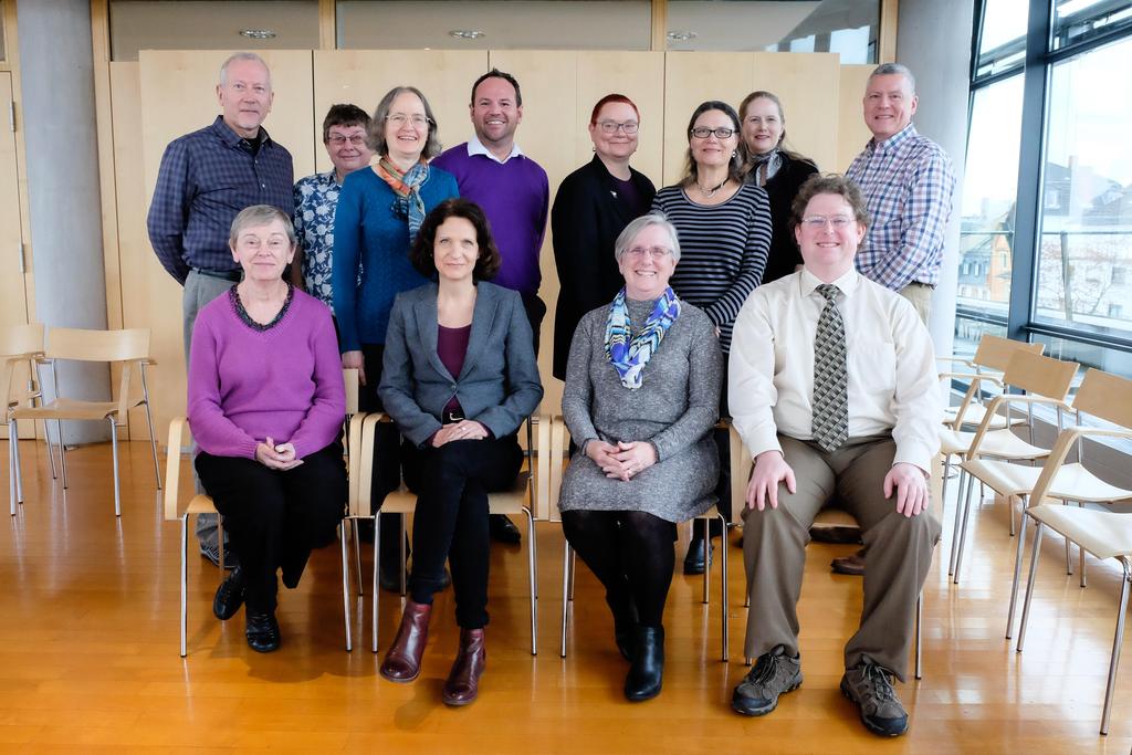 RSC/Annual report/2016 Page 2 of 38 The RSC and two Working Group Chairs at Frankfurt meeting -- November 2016 Back row, left to right: Bill Leonard (Canadian Committee on Cataloguing), Gordon