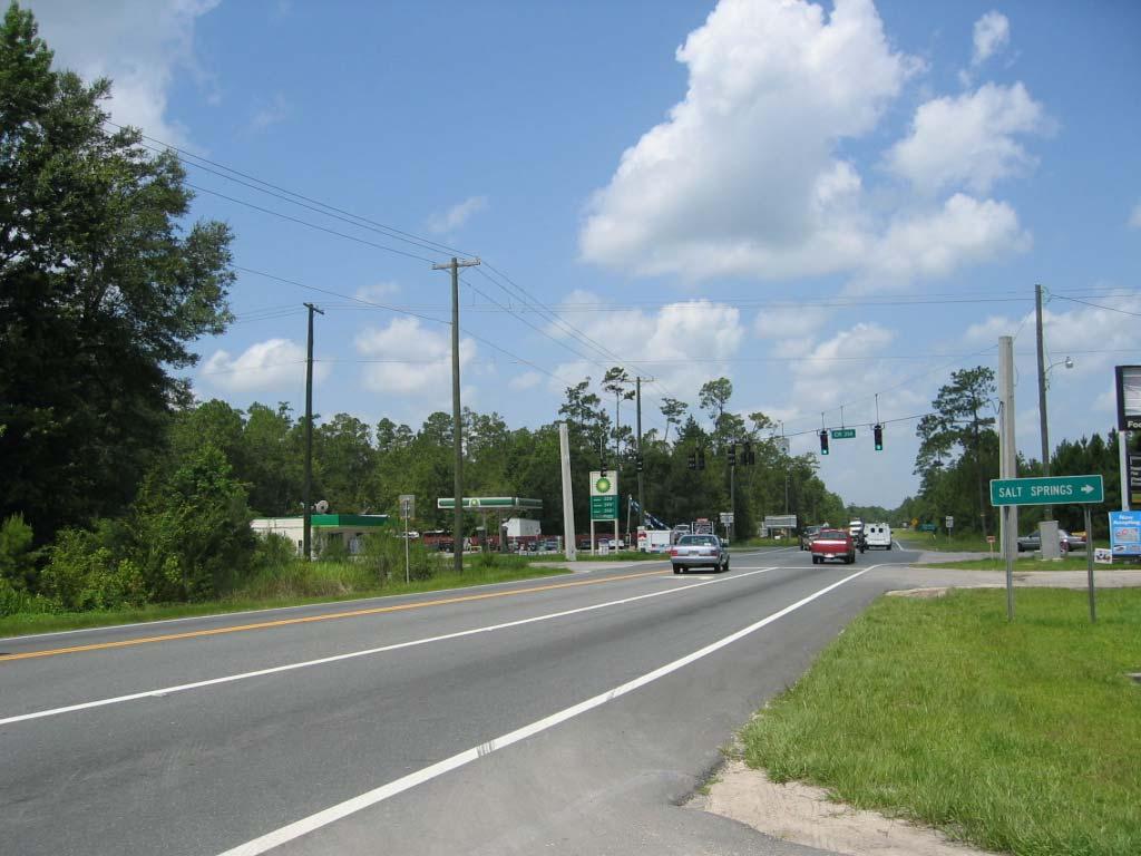26 Figure 3-4. Typical two-lane, two-way highway with a signalized intersection 3.1.