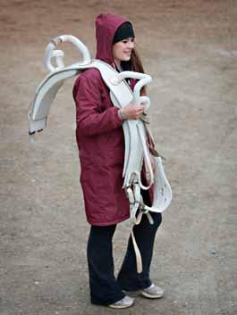 Just for Vaulters Winter Look 1 Tack Up: Warm as Can Be When you re hanging around doing not-soactive barn activities, stay warm with cozy outer layers.