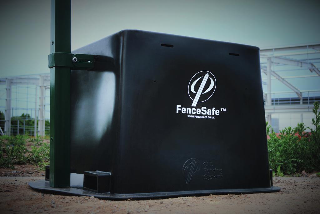 FENESFE - REVOLUTION IN TEMPORRY FENING FenceSafe is a brand new type of temporary fencing designed by L Fencing Systems.