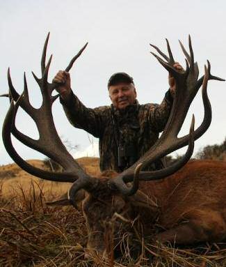 New Zealand Hunt #4 Hunt the beautiful South Isand of New Zealand for trophy Red Stag, Tahr, Chamois, Fallow Deer, etc.