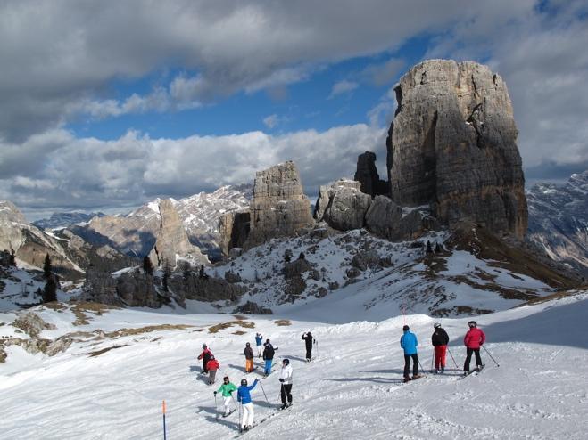 Dolomiti Superski. 25 lifts and 80 km of slopes for skiers of all levels link the three valleys.