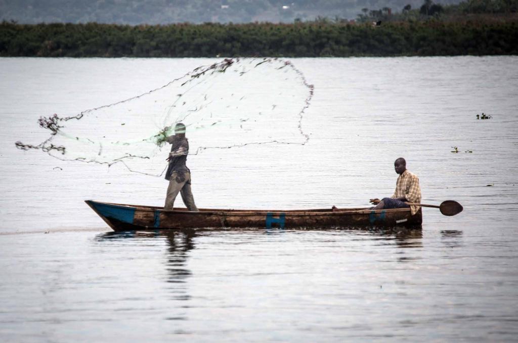 Ziwa Victoria Lake Victoria is Africa s largest lake, but an ecological disaster threatens the lake s