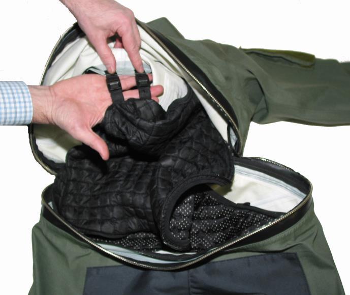 f. Attach the two buckles on each cuff, connecting the Thermal Liner and the Outer Shell. Ensure that the buckles are aligned properly at the ends of the cuffs for proper connection. g.