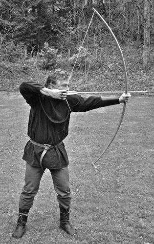 The third picture in the above series shows how the hand holding the bowstring only comes into play at the very last minute but it leaves a few short seconds for the archer to adjust his shot if