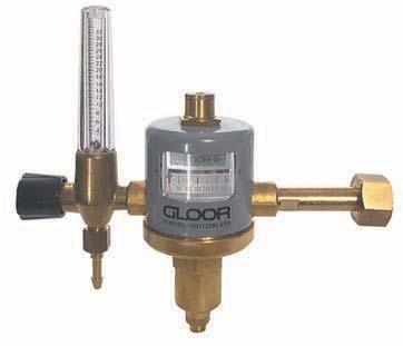 TYP 42 Standard Pressure Regulator compact type This pressure regulator features a special construction with built-in gauges.