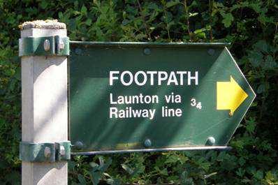 If preferred, the walk can be started from Gavray Drive, opposite the path running south of Langford Brook.