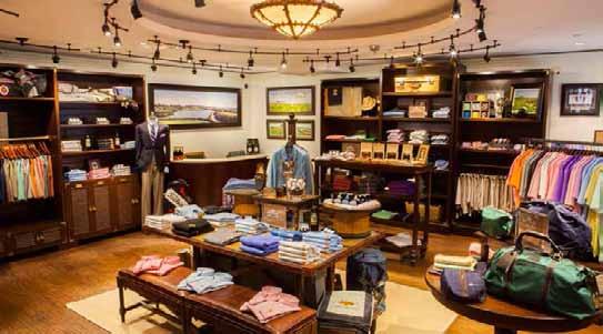 The nearby Market at Town Center offers all-day, casual self-service dining as well as sundries, grocery items and Kiawah logo apparel and gifts.