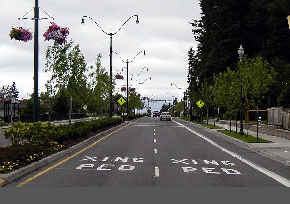 CASE STUDY: ISLANDS/RAISED MEDIANS (UNIVERSITY PLACE, WA) U n i versity P l a c e, WA Details Roadway added elements that residents desired: Went from 5 lanes to 4 lanes