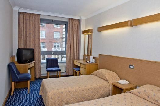The hotel is centrally located, near to the British Museum, Theatreland and Oxford Street.