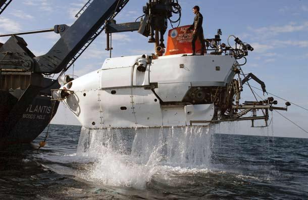 Built as the world s first deep-ocean submersible, Alvin has made more than