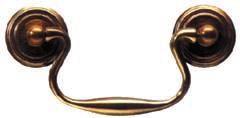 00 Finish - ANT/PB. H 2 ¼ 3.25 6085 Swan neck handle, brass. Finish - ANT. W 2 ½ C 2 ½ 3.