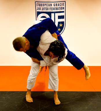 Points may be declared when the opponent jumps guard, remains suspended in the air, then is put safely on the mat No points are