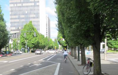 Intersections Video: Correct Lane Use Turning Motorist