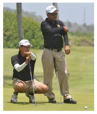 Mid-Amateurs Felipe 'Pipe' Colón and Raúl Rivera (pictured left) followed up their second-round 68 with an outstanding 67 on Friday, the best score of the day in the Ramón Báez category.