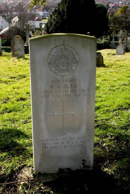 Photo of Lieutenant Rupert Holton Herd s Commonwealth War Graves
