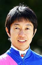Sho (Spring) (G1) 1st 17 Osaka Hai (G1) 1st Past Japan Cup Performances : 16 (1st) [Trainer] Hisashi Shimizu Date of Birth : July 4, 1972 License Issued : 2009 Date of First Win : August 16, 2009 :
