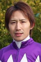 Performances 15 Arima Kinen (G1) 2nd 16 Nikkei Sho (G2) 2nd : 16 (2nd), 15 (5th) [Trainer] Kenichi Fujioka Date of Birth : January 1, 1961 License Issued : 2001 Date of First Win : May 24, 2003 :