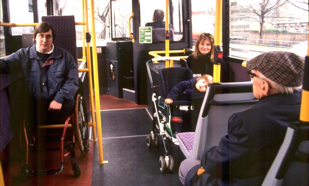 WHEELCHAIR POSITION LONDON Wheelchair unrestrained against backrest