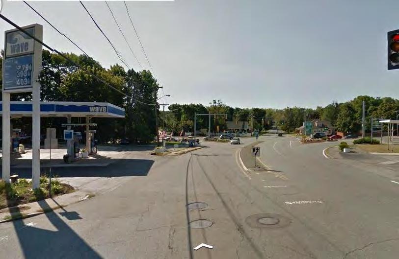 Road Safety Audit Marston s Corner (Route 113 at Jackson and Howe Streets) Methuen, MA Prepared by the Merrimack Valley Planning Commission Driveways for the Howe Street gas stations are not well