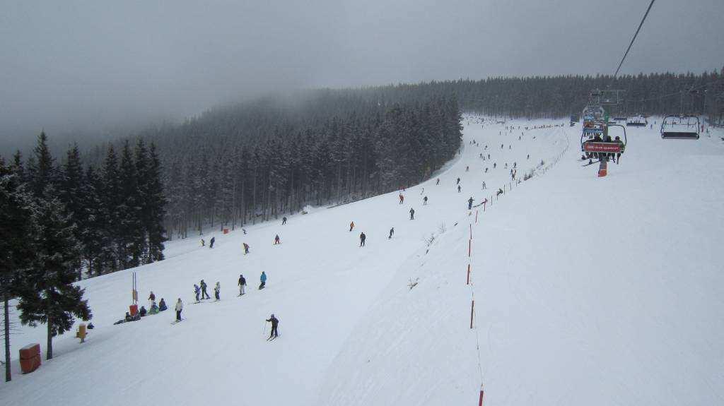 The resort is split into 5 sub areas (Horni Domky, Studenov, Modra hvezda, Parez and Udatny) and has a total of 18 kilometres of ski runs.