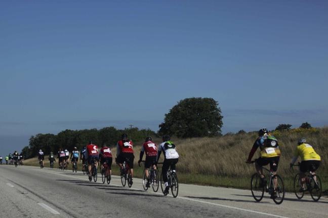 Training Rides Help get you in physical condition to complete the ride Gradually build up distance & add hills Include cross training activities during the week Help you learn to ride in a group on