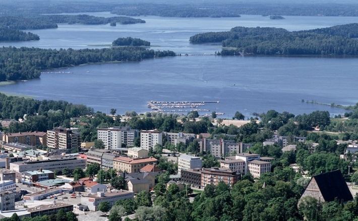 The city s one-of-a-kind features include the river Aura that runs through the city centre, invaluable culture-historical sites, as well as the widespread, strikingly beautiful Turku archipelago that