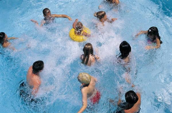 Enjoy Your Swimming Pool, But Don t Let It Make You Sick! Swimming pools provide lots of fun and great exercise.