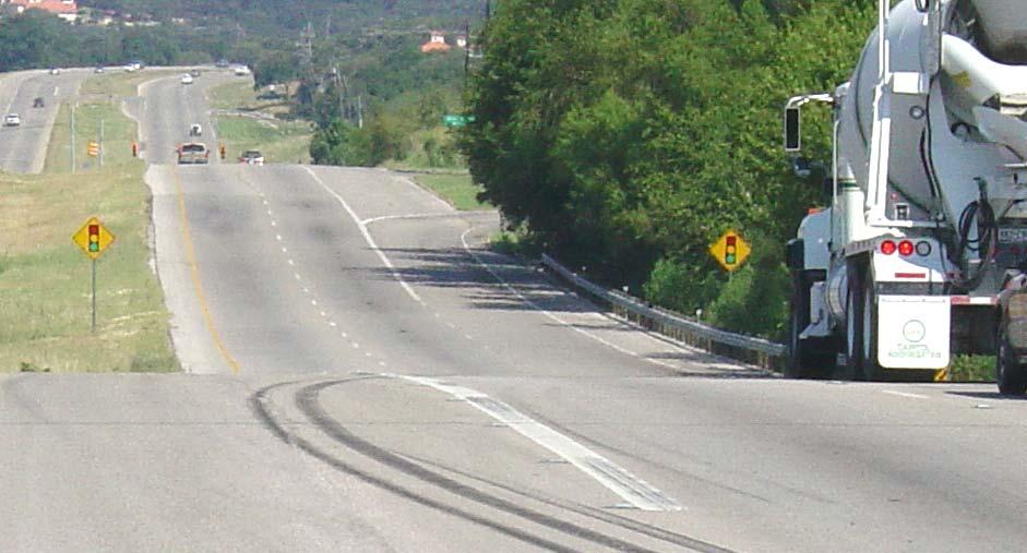 Table 9. Average Before Speed Data for NB US 281 at Bulverde Road. Data Station (w/r/t study sign) Speed (mph) Standard Deviation (mph) 400 ft upstream 55.30 5.92 200 ft upstream 61.59 7.
