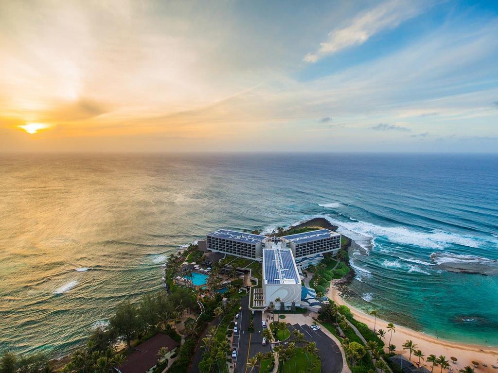 The Best Resorts in Hawaii October 16, 2017 Condé Nast Traveler readers vote for their favorite resorts in Hawaii. Which island is home to the top spot? Is your money on Kauai or Maui?