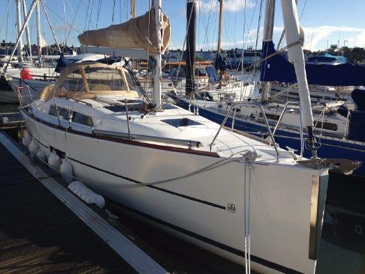 Dufour 310 Grand Large Price: 86,950 inc Vat Dufour 310 Grand Large for sale. The new 310 Grand Large offers a new direction for the range - twin rudder blades and a lifting keel option.