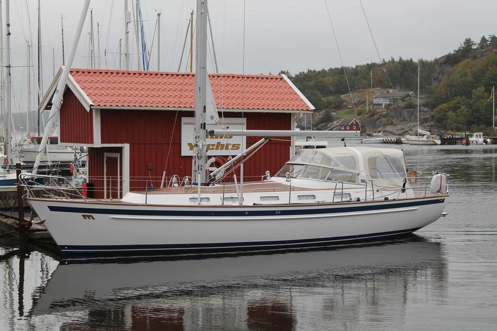 Malö Yachts 43 Classic Mk II 'Penny Farthing' 340,000 VAT PAID Built by Malö Yachts AB, Kungsviken, Sweden in 2012 Lying south coast, UK LOA Beam Draught Displacement Engine 13.17 m 3.97 m 1.