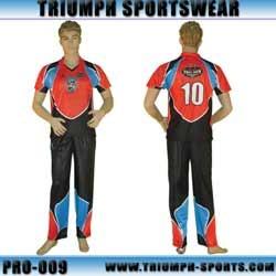 CRICKET COLOUR CLOTHING Cricket